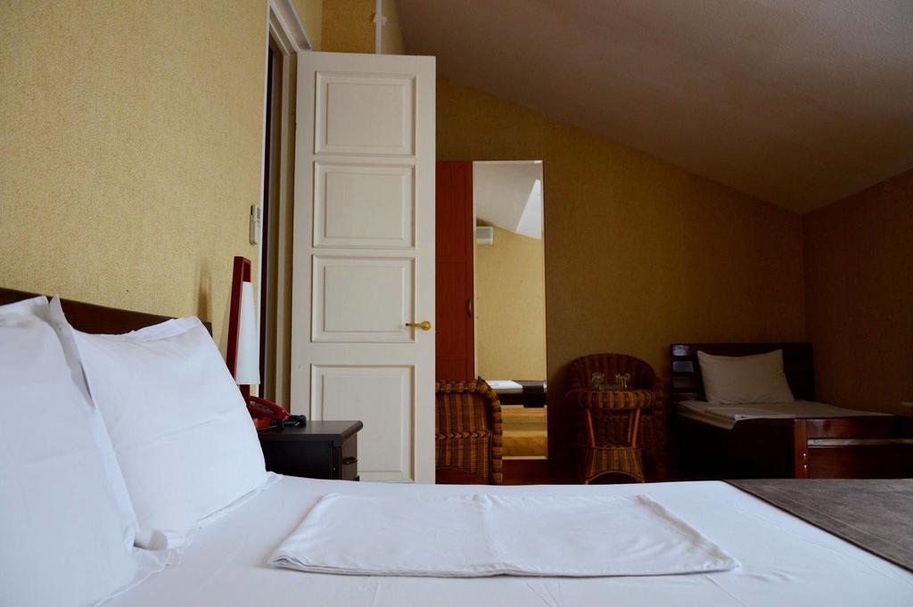 Argo Palace Tbilisi Rom bilde