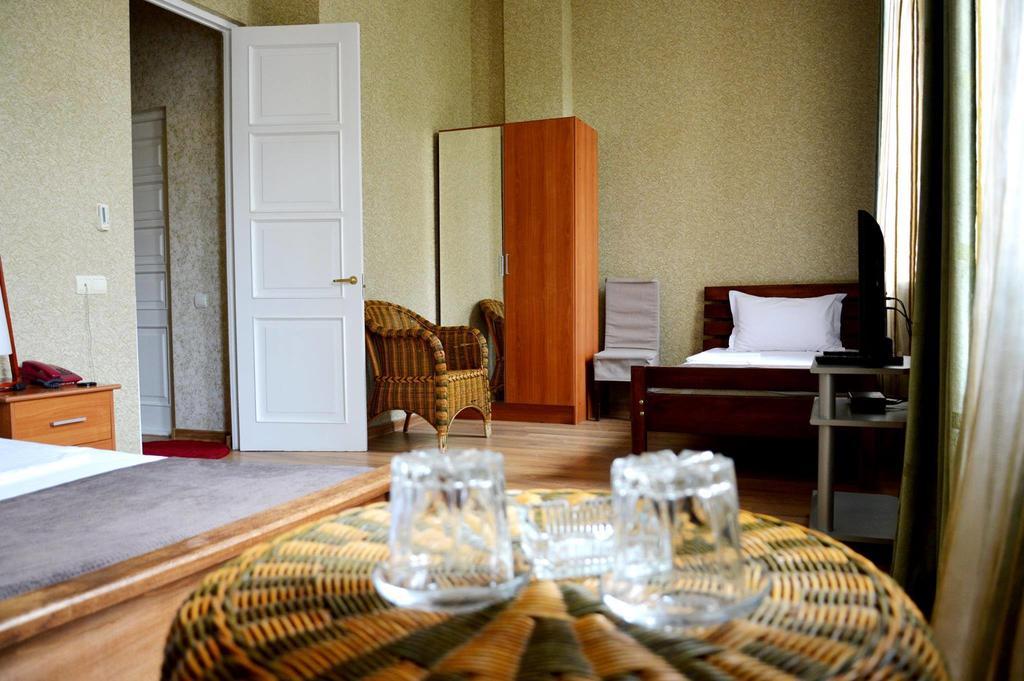 Argo Palace Tbilisi Rom bilde