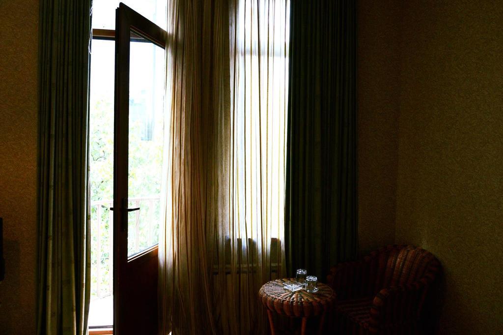 Argo Palace Tbilisi Rom bilde